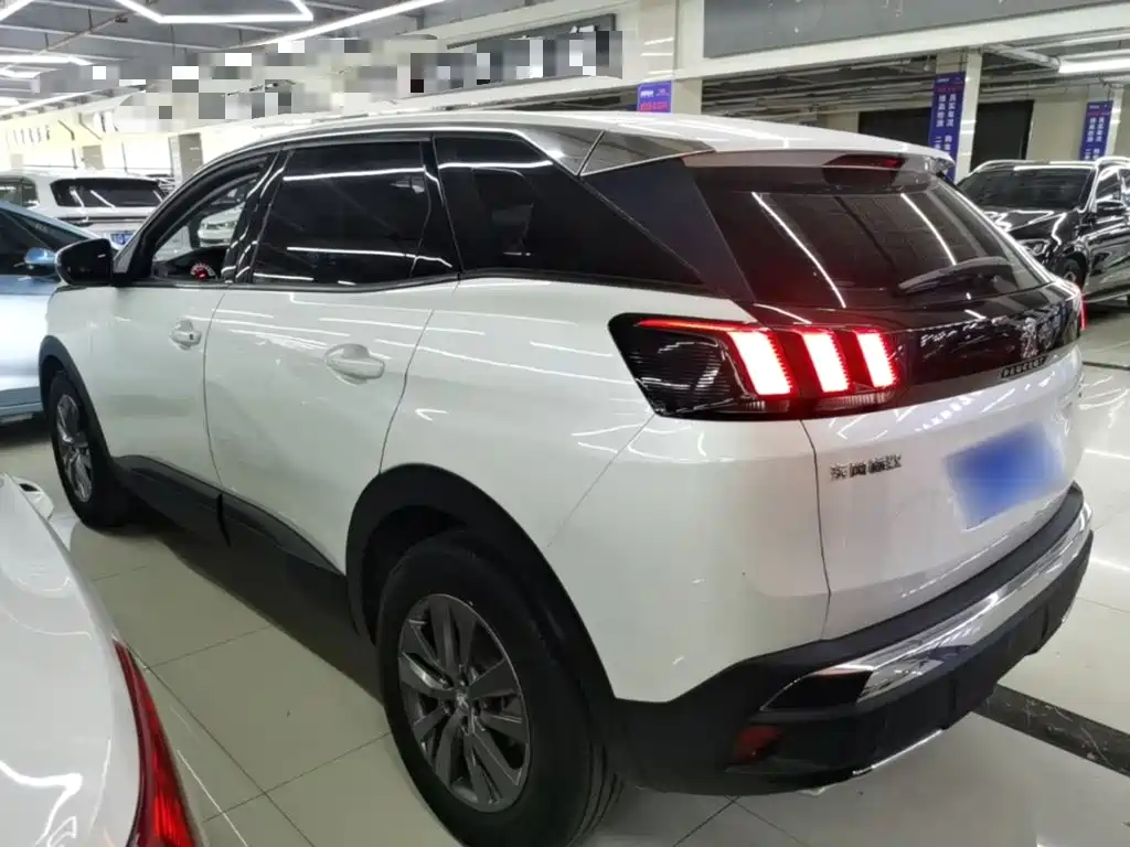 Peugeot 4008 — миниатюра 5