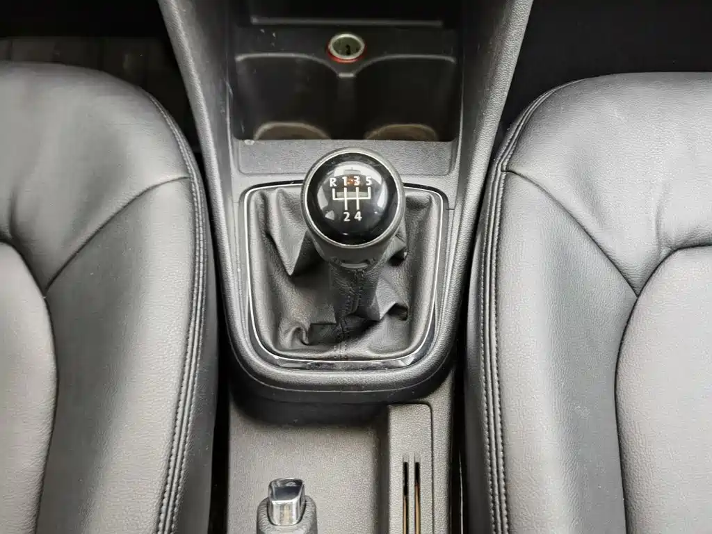 Volkswagen Jetta — миниатюра 13