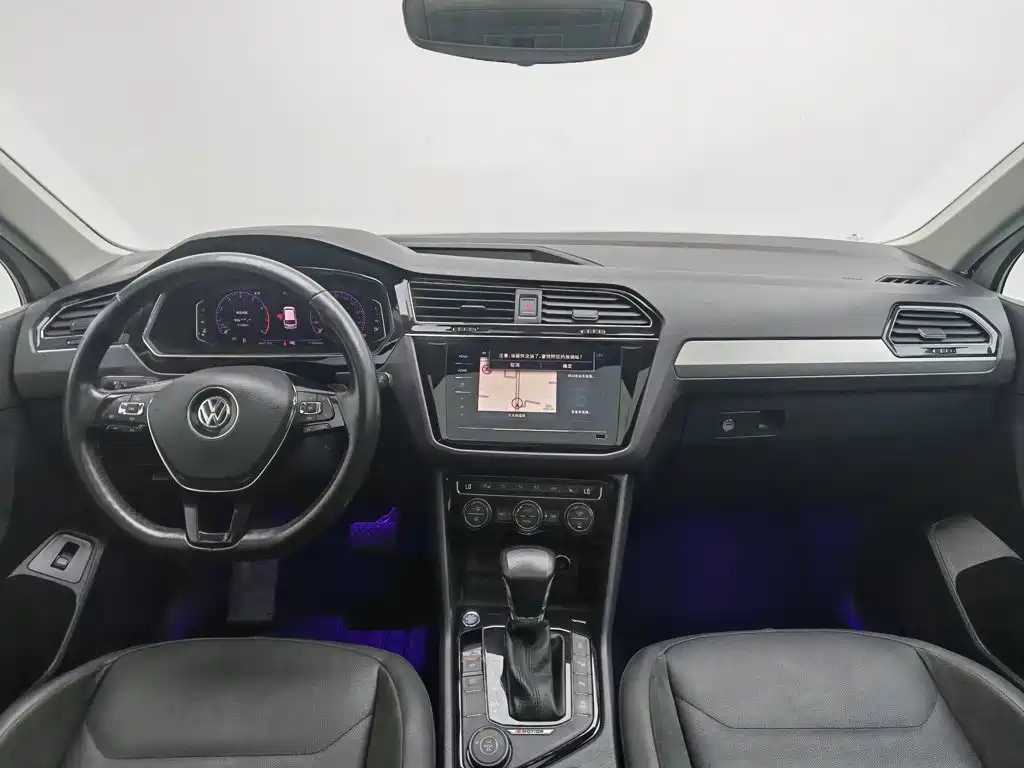 Volkswagen Tiguan L — миниатюра 5