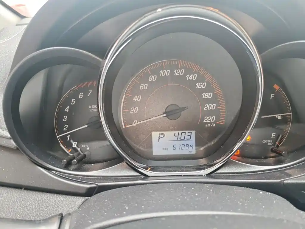 Toyota Yaris L — миниатюра 7