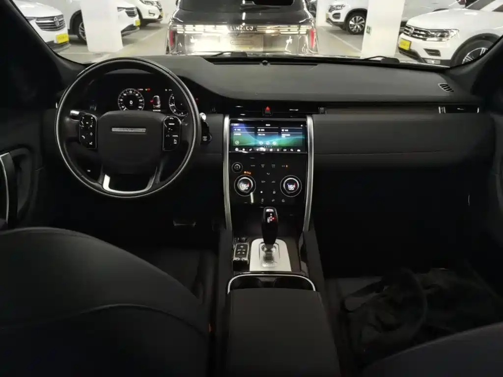 Land Rover Discovery Sport — миниатюра 10