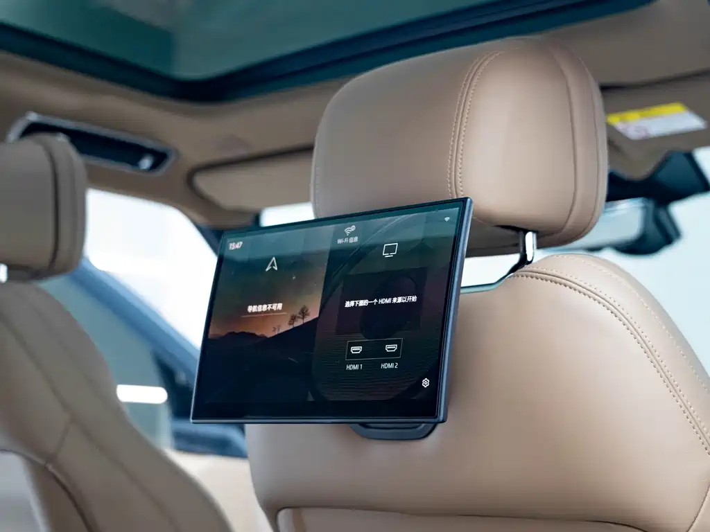 Land Rover Range Rover — миниатюра 14