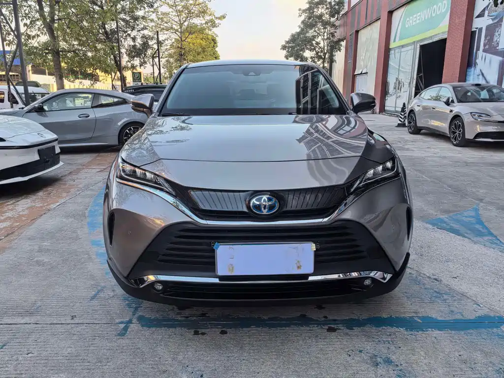 Toyota Harrier — миниатюра 2