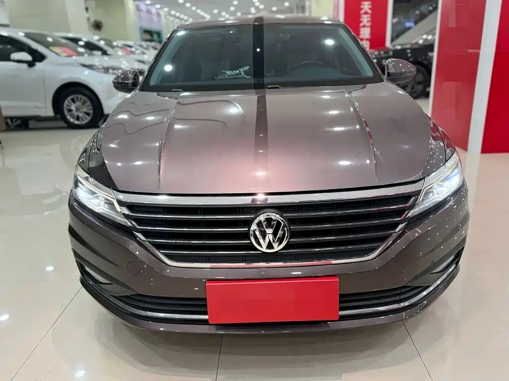 Volkswagen Lavida — миниатюра 2