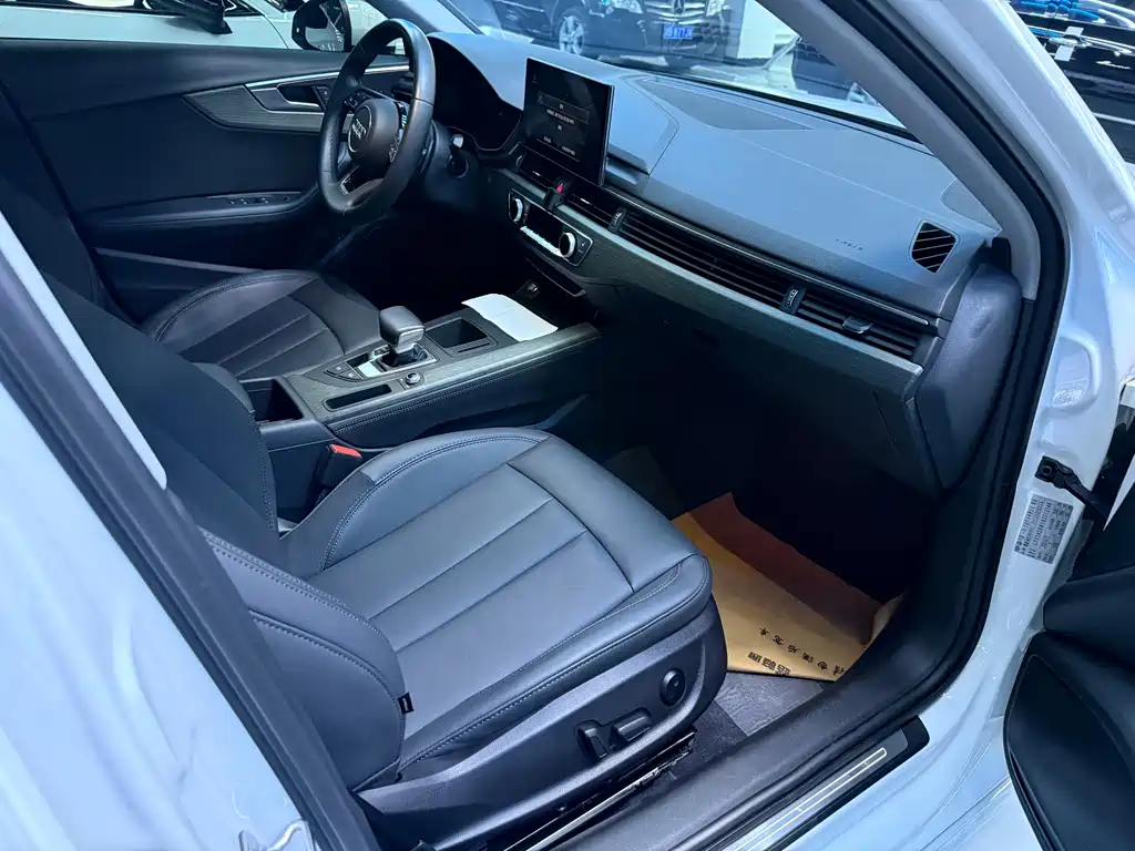 Audi A4L — миниатюра 12