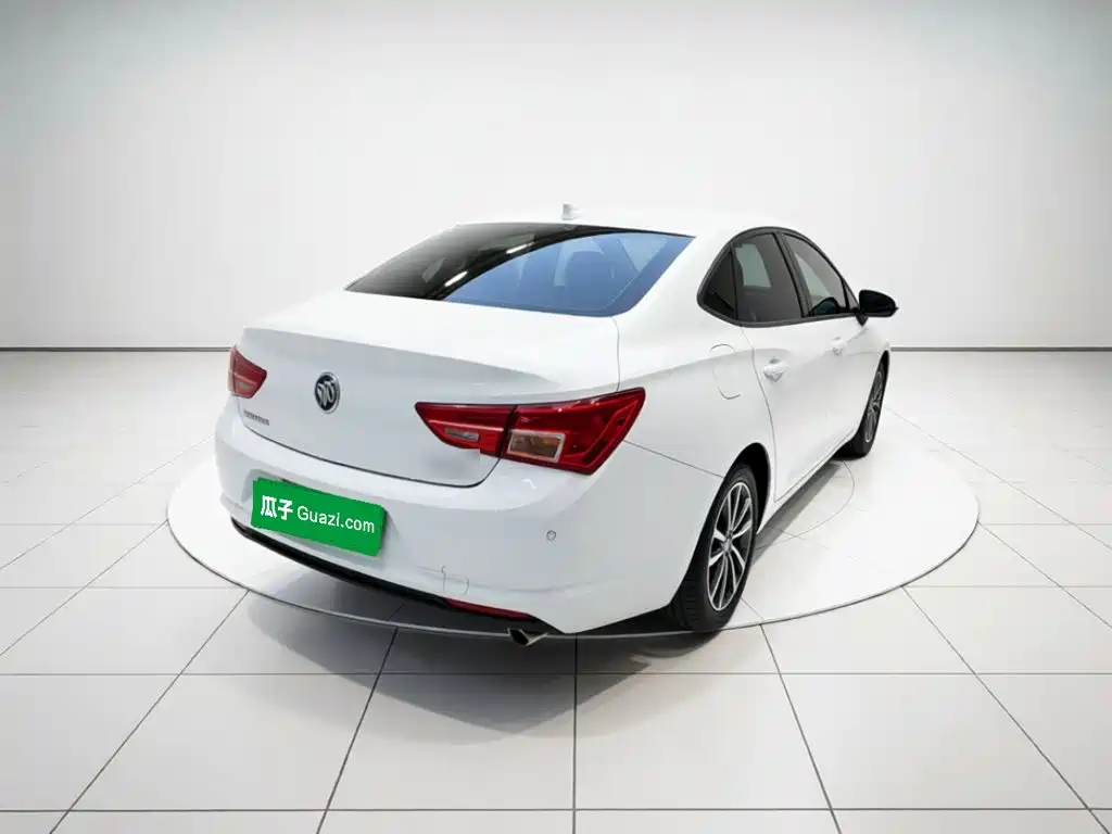 Buick Verano — миниатюра 6