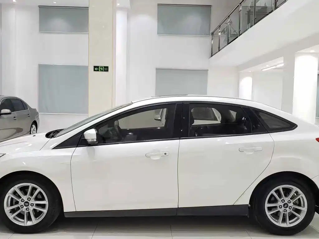 Ford Focus — миниатюра 13