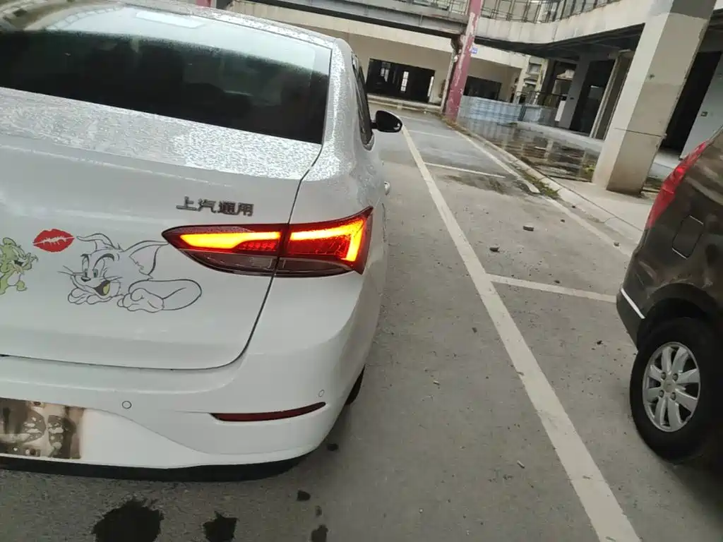 Buick Excelle — миниатюра 8