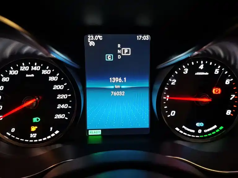 Mercedes-Benz C-Class — миниатюра 13