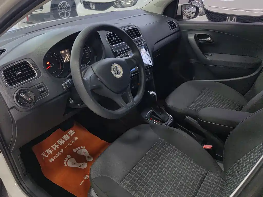 Volkswagen Polo — миниатюра 3