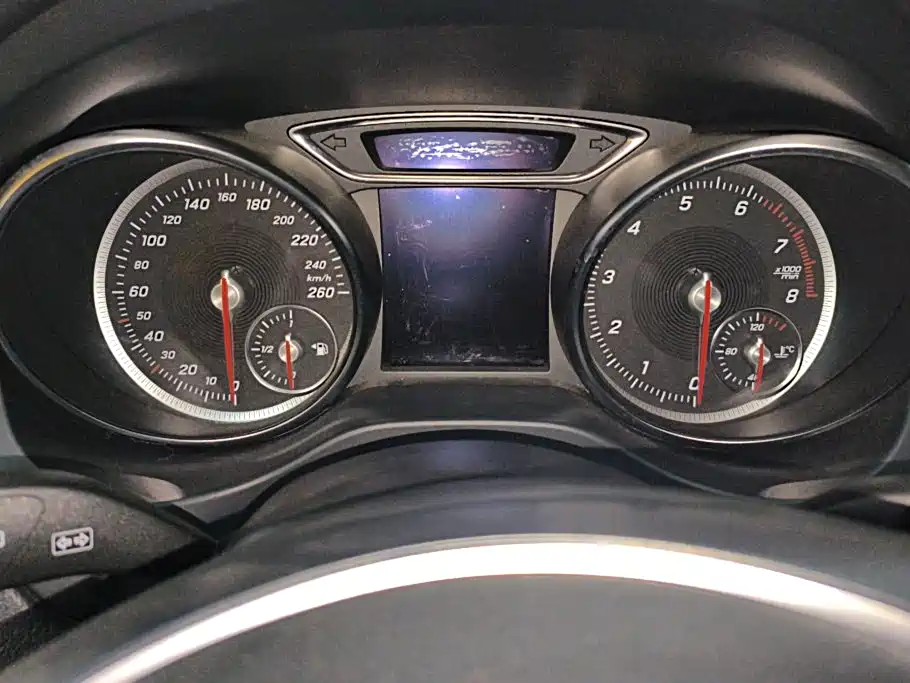 Mercedes-Benz GLA — миниатюра 14
