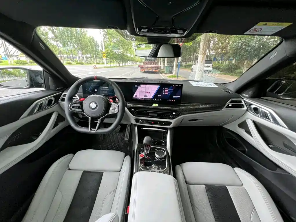 BMW M4 — миниатюра 9