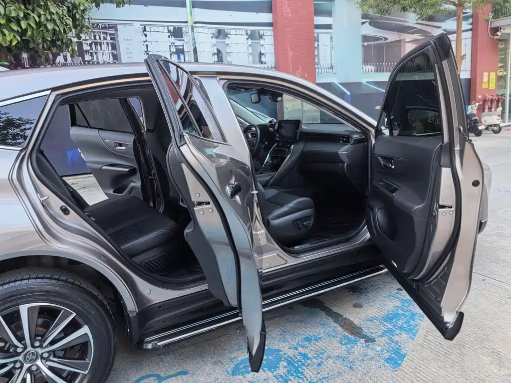 Toyota Harrier — миниатюра 14