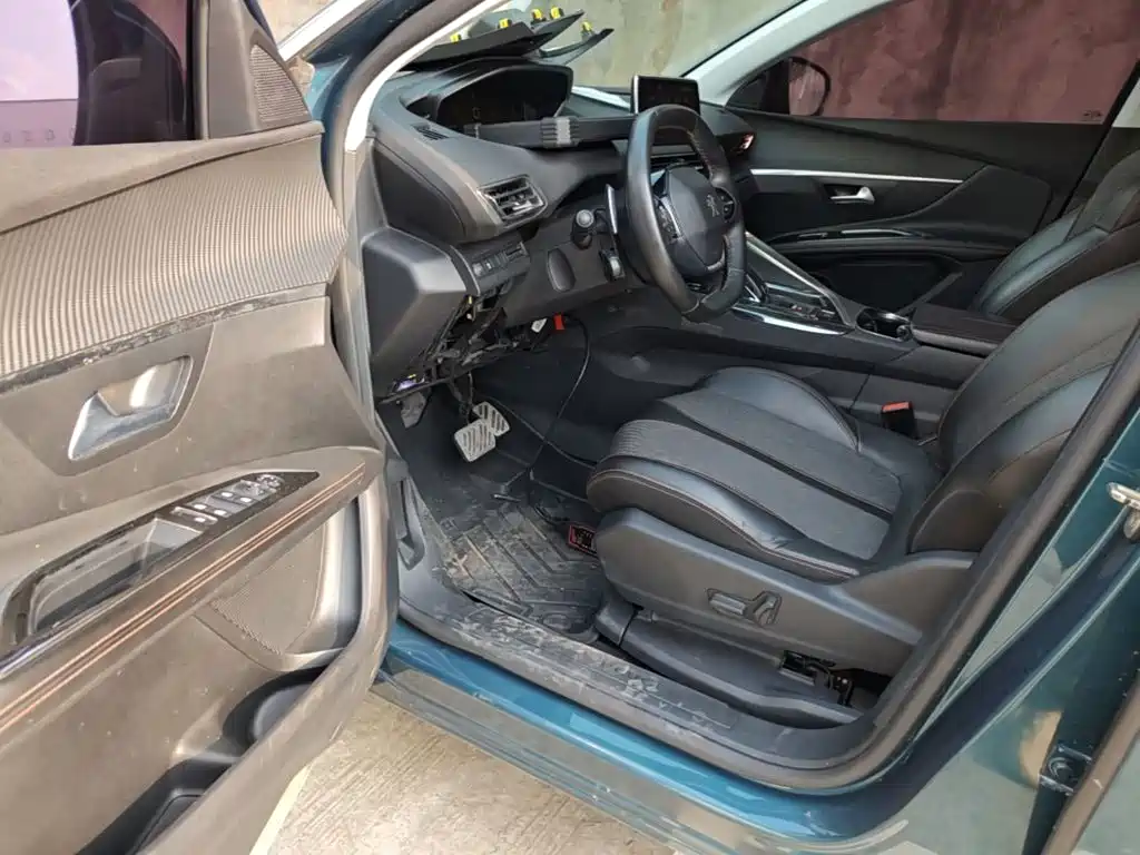 Peugeot 5008 — миниатюра 12