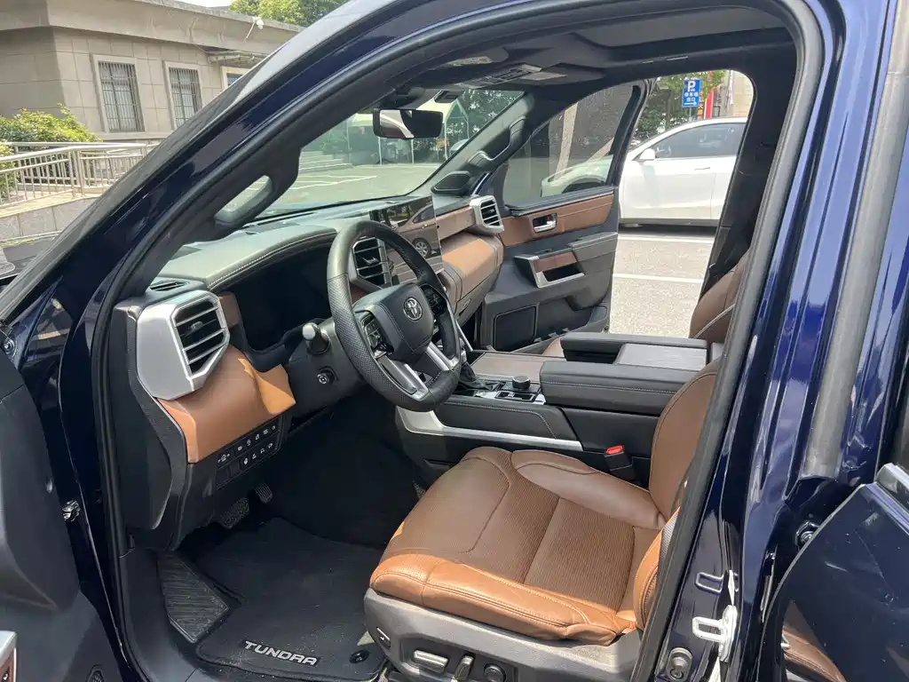 Toyota Tundra 2022 3.5T AT