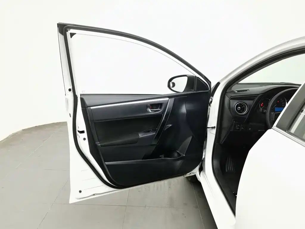 Toyota Corolla — миниатюра 8