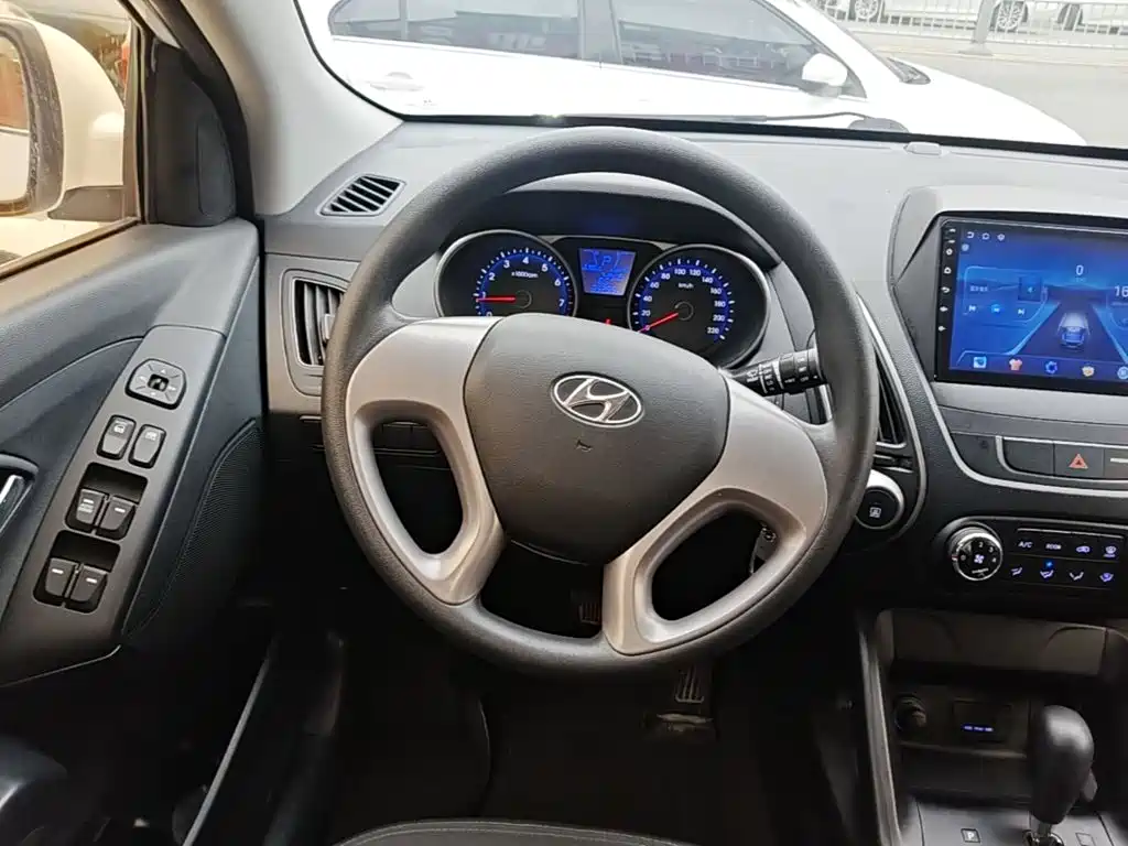 Hyundai ix35 — миниатюра 11