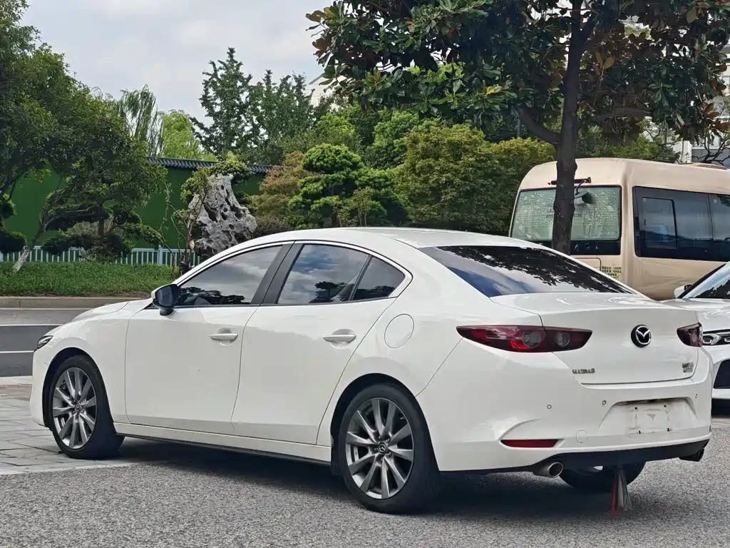 Mazda 3 Axela — миниатюра 5