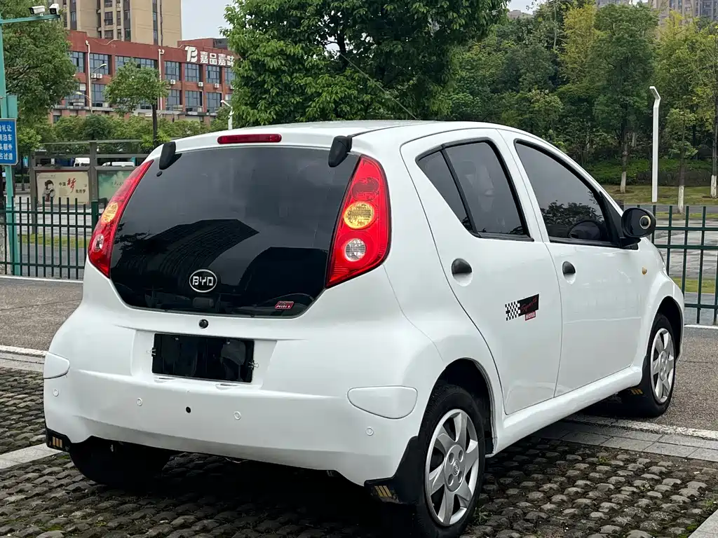 BYD F0 — миниатюра 4