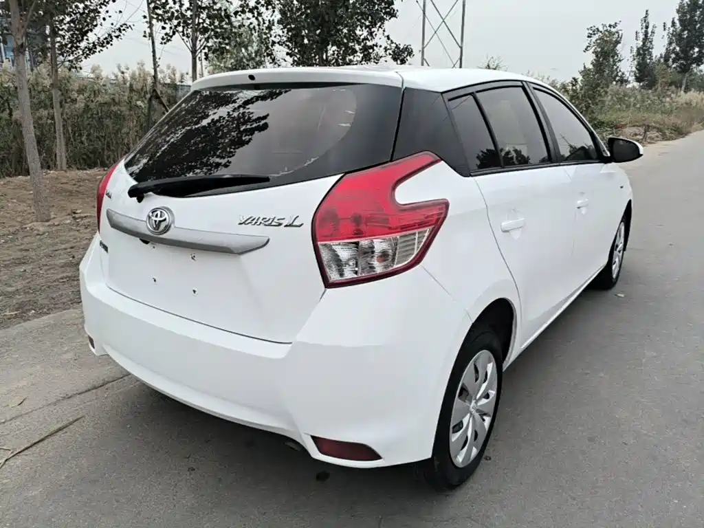 Toyota Yaris L — миниатюра 7
