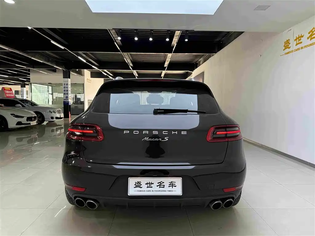 Porsche Macan — миниатюра 10