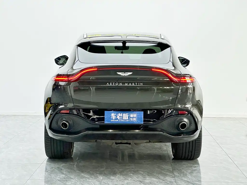 Aston Martin DBX — миниатюра 5