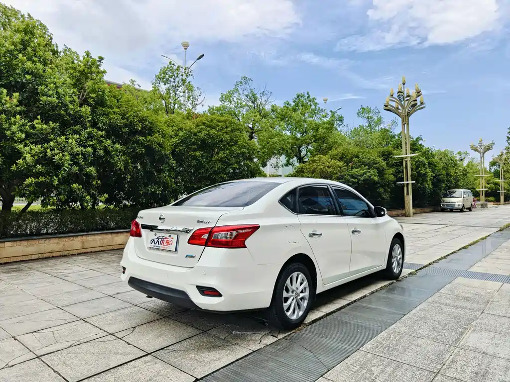 Nissan Sylphy — миниатюра 6