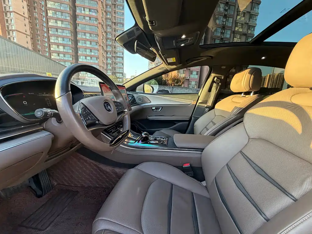 BYD Han — миниатюра 7
