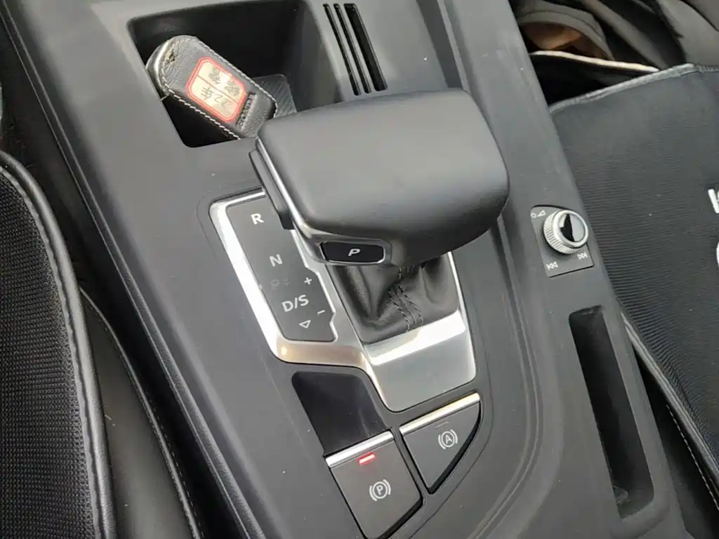 Audi A4L — миниатюра 14