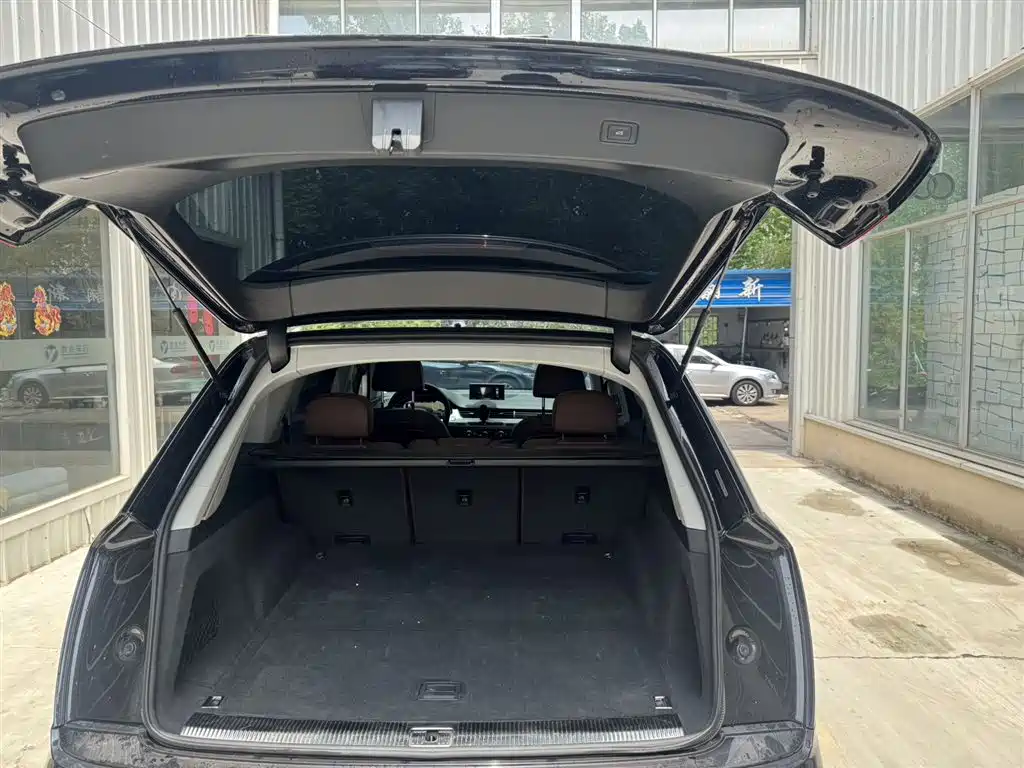 Audi Q7 2018 40 TFSI Comfort