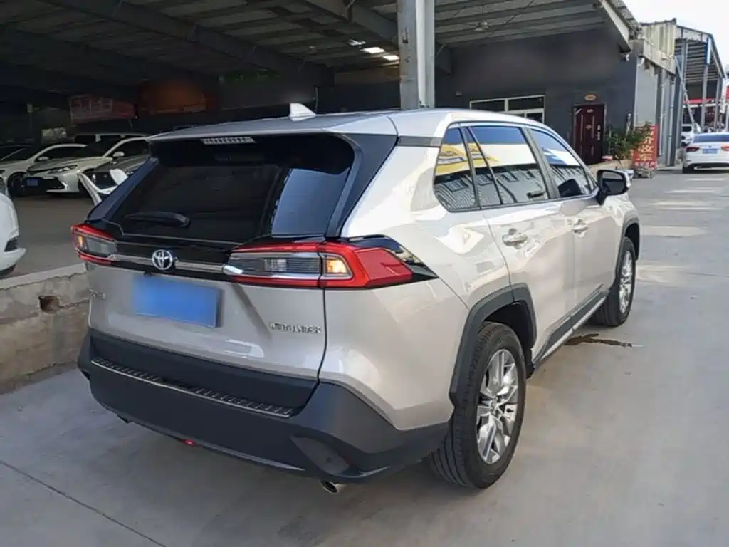 Toyota Wildlander — миниатюра 7