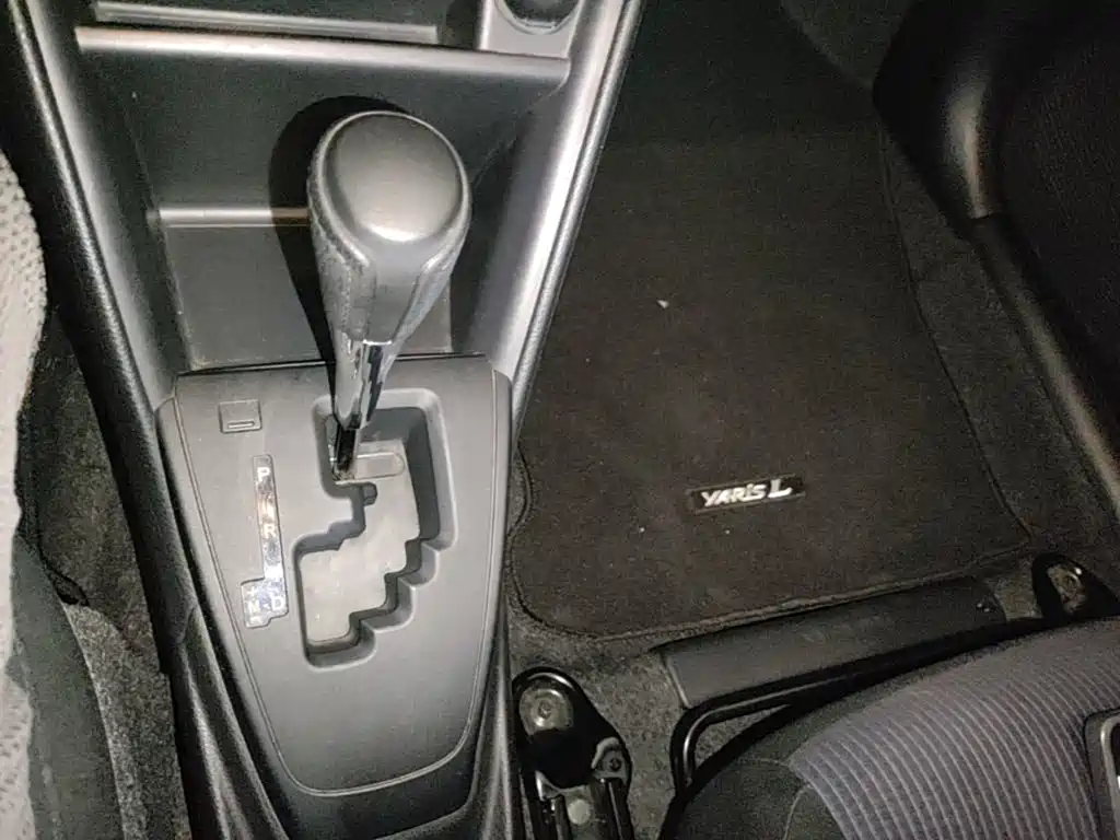 Toyota Yaris L — миниатюра 14