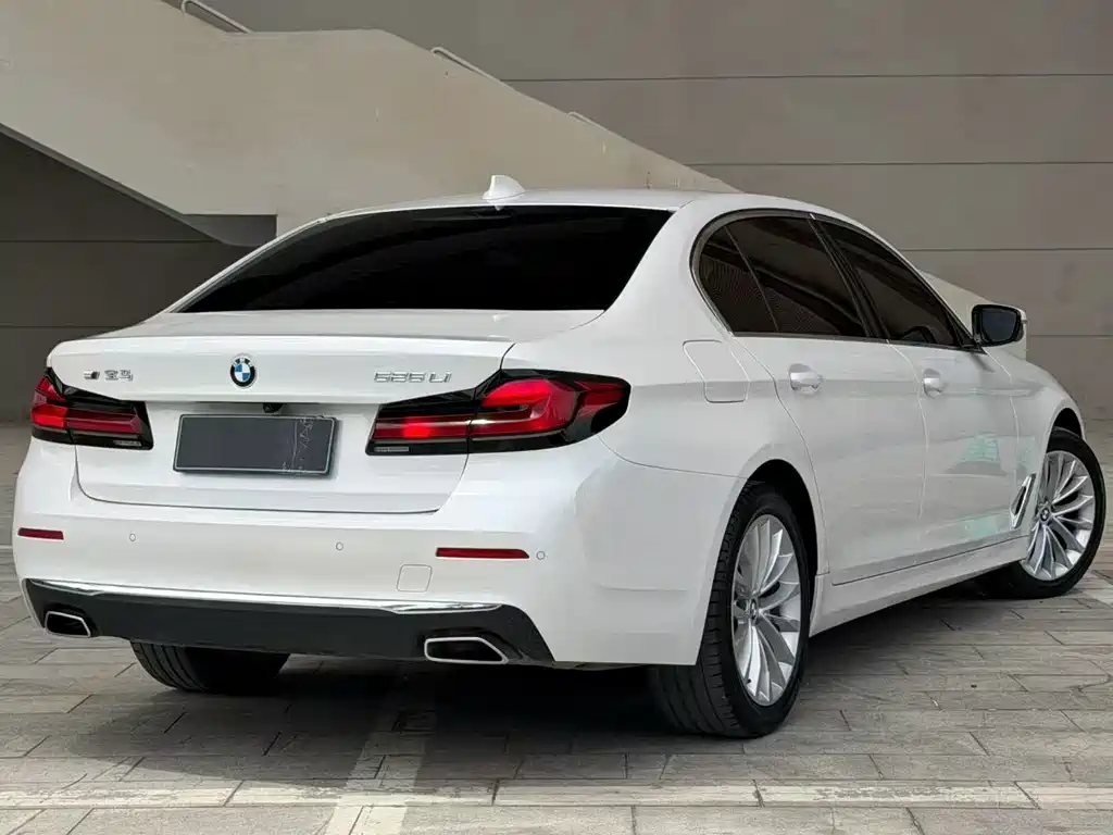 BMW 5 Series 5 2022 525Li Luxury