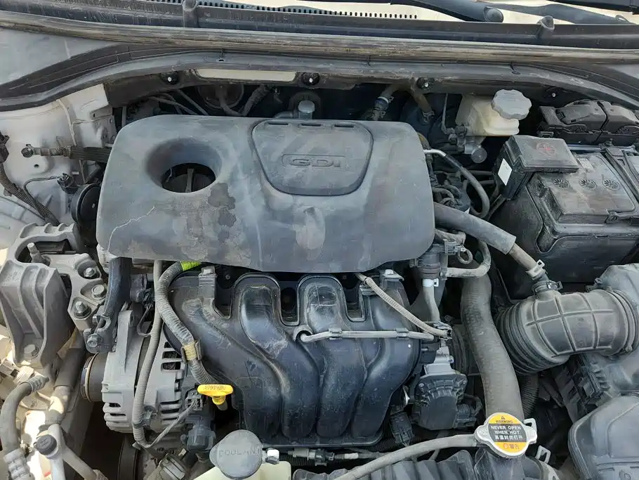 Hyundai Elantra — миниатюра 9