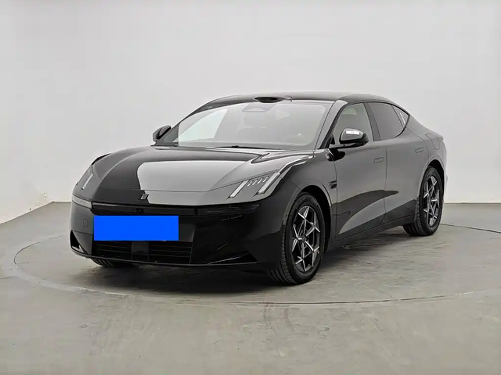 Lynk & Co 10