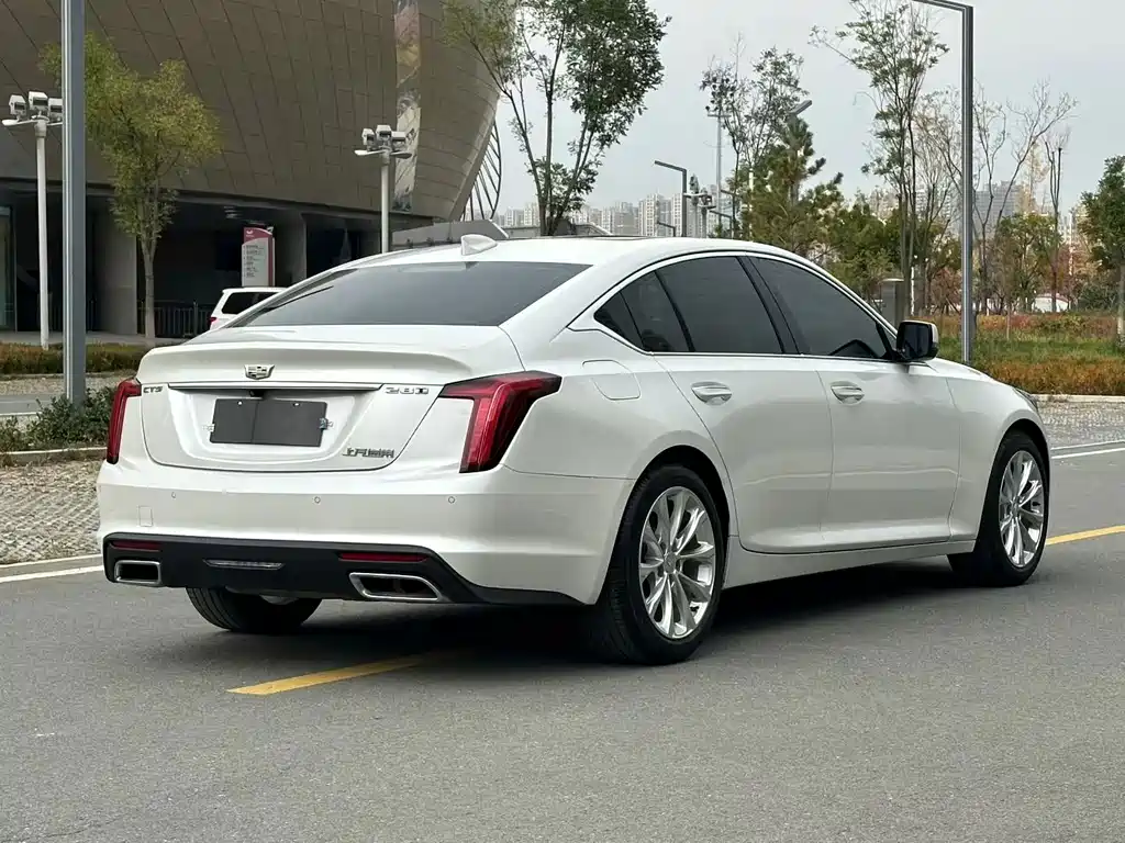 Cadillac CT5 — миниатюра 6