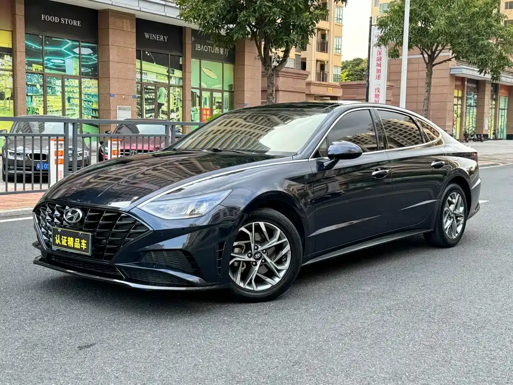 Hyundai Sonata