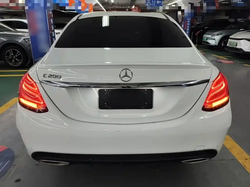 Mercedes-Benz C-Class — миниатюра 6