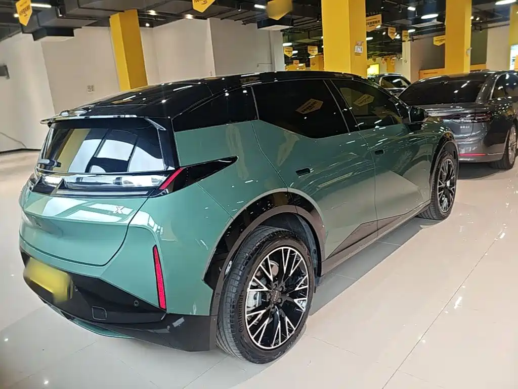 Zeekr X — миниатюра 7