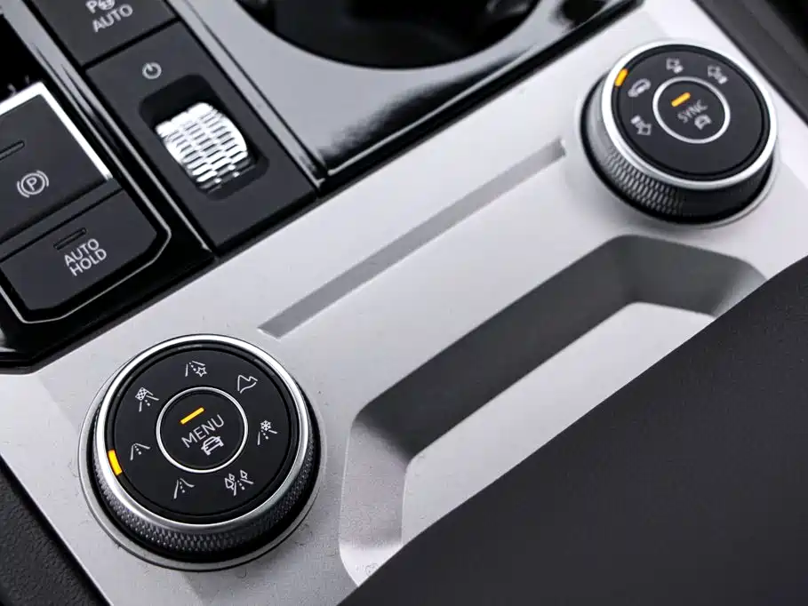 Volkswagen Touareg — миниатюра 11