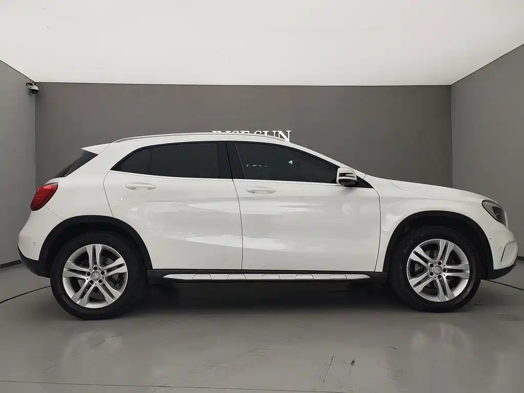 Mercedes-Benz GLA — миниатюра 4