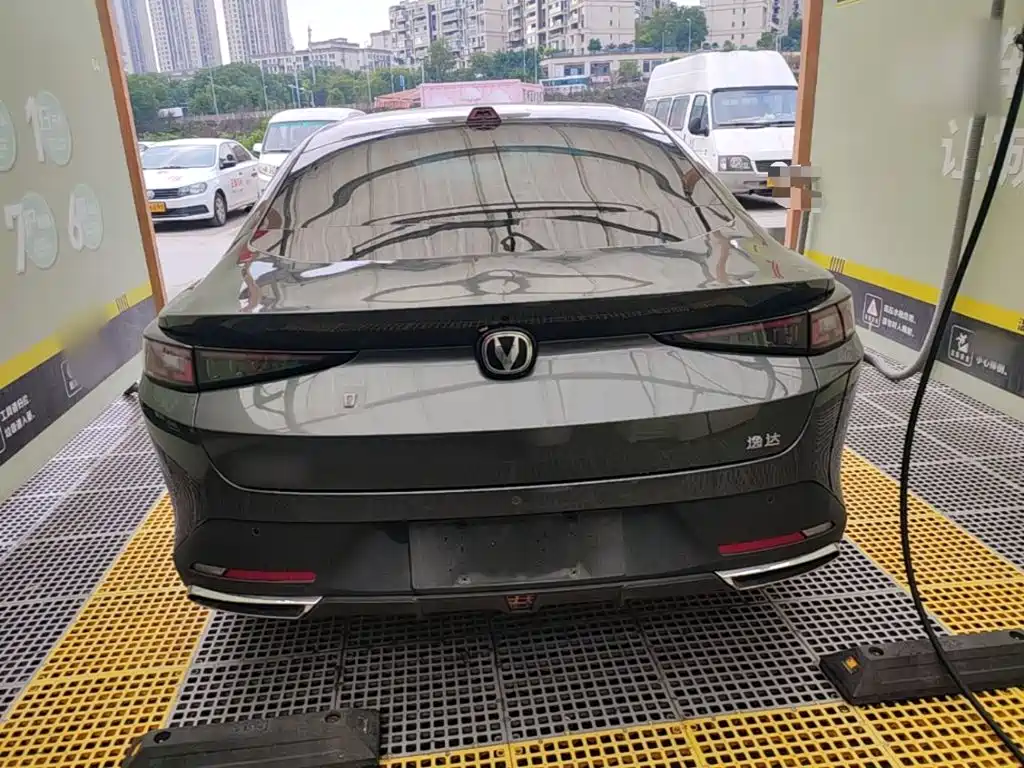 Changan Yida — миниатюра 6