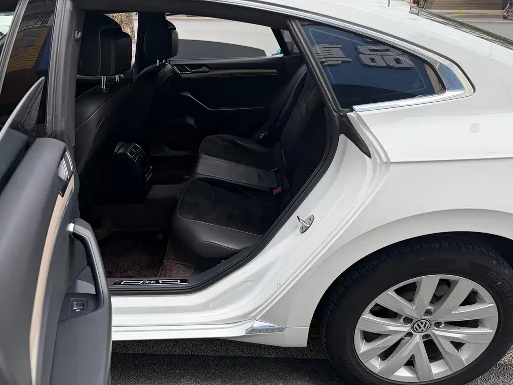 Volkswagen FAW - Passat CC CC 2020 330TSI VI