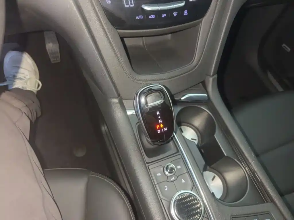 Cadillac XT5 — миниатюра 14
