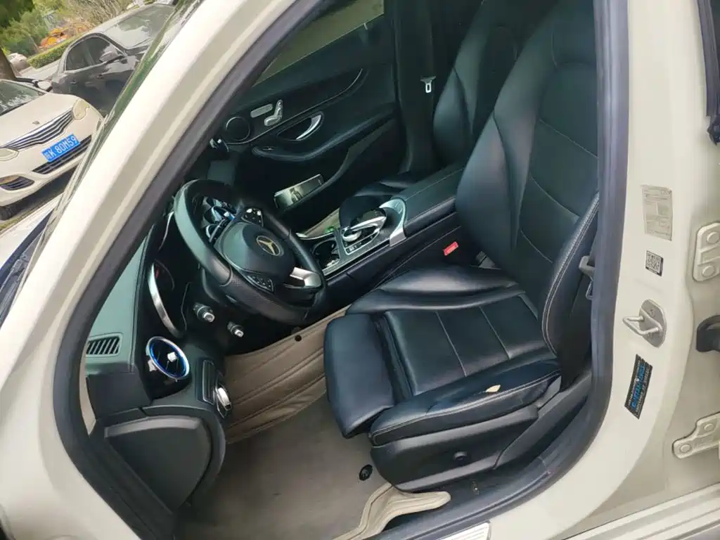 Mercedes-Benz C-Class — миниатюра 15