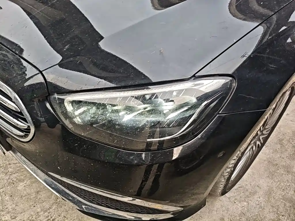 Mercedes-Benz E-Class — миниатюра 24