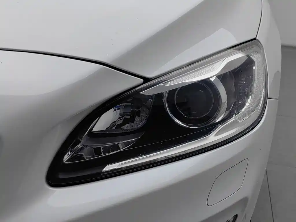 Volvo S60 — миниатюра 7