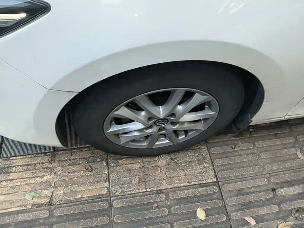 Mazda 3 Axela — миниатюра 23