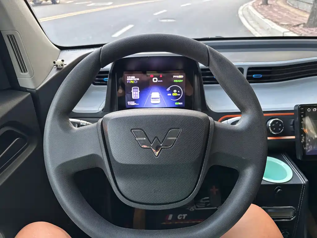 Wuling MINIEV — миниатюра 13
