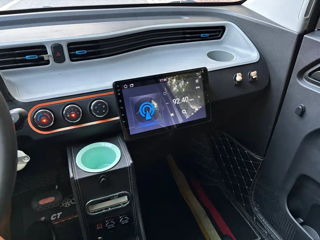 Wuling MINIEV — миниатюра 10